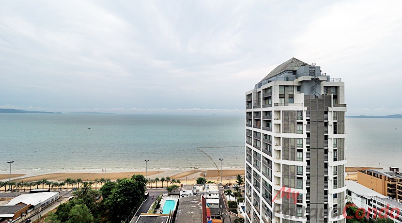 Aeras Beachfront Jomtien Condo For Sale - AERAS06