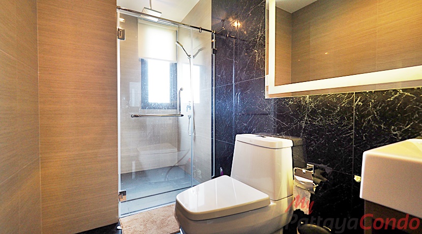 Aeras Beachfront Jomtien Condo For Sale - AERAS06