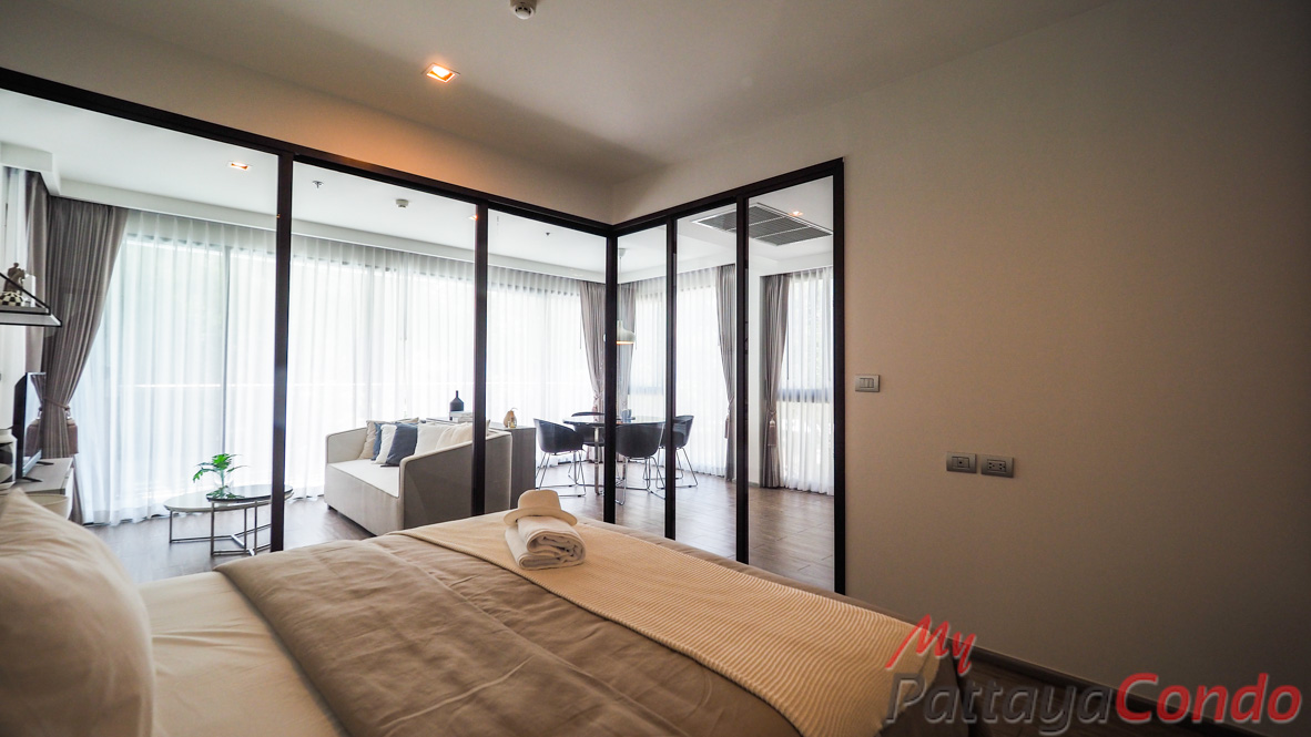 Aeras Beachfront Jomtien Condo For Sale - AERAS13