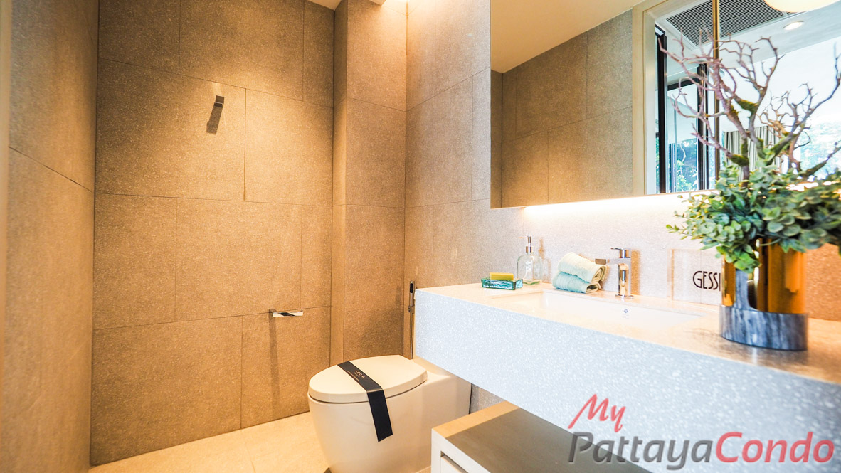 Arom Wong Amat Condo Pattaya For Sale - AROM03