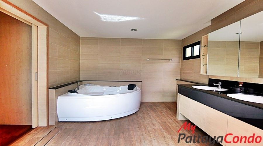 Single House For Sale East Pattaya - HEBP501