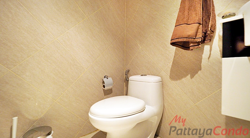 Beverly Hills Village Pattaya Townhouse For Sale - HP0006-9