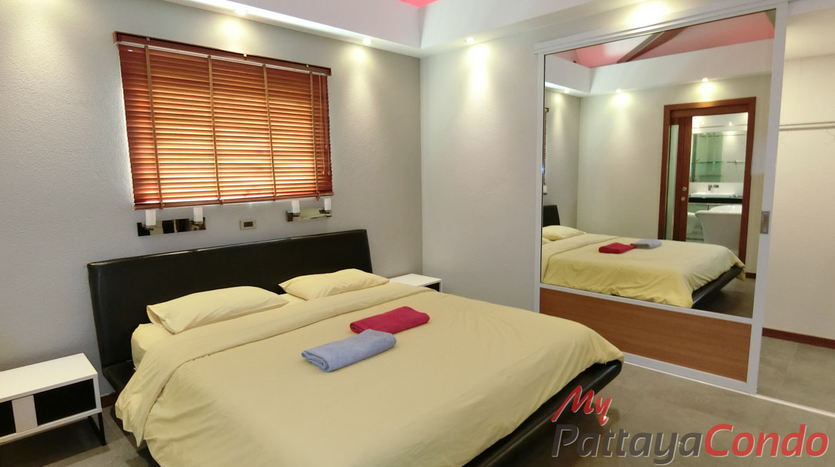 Boutique Garden Pool Villas Jomtien House For Sale - HJCTD02