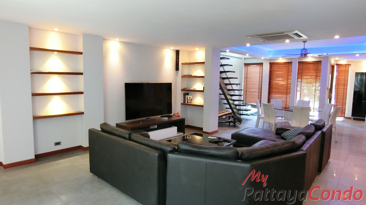 Boutique Garden Pool Villas Jomtien House For Sale - HJCTD02