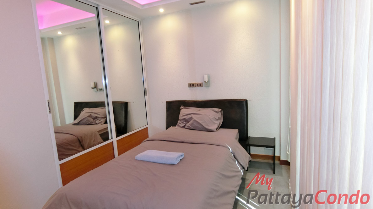 Boutique Garden Pool Villas Jomtien House For Sale - HJCTD02