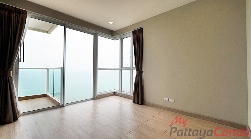 Cetus Beachfront Condo Pattaya For Sale - CETUS09