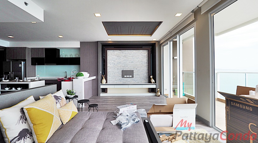 Cetus Beachfront Condo Pattaya For Sale - CETUS10