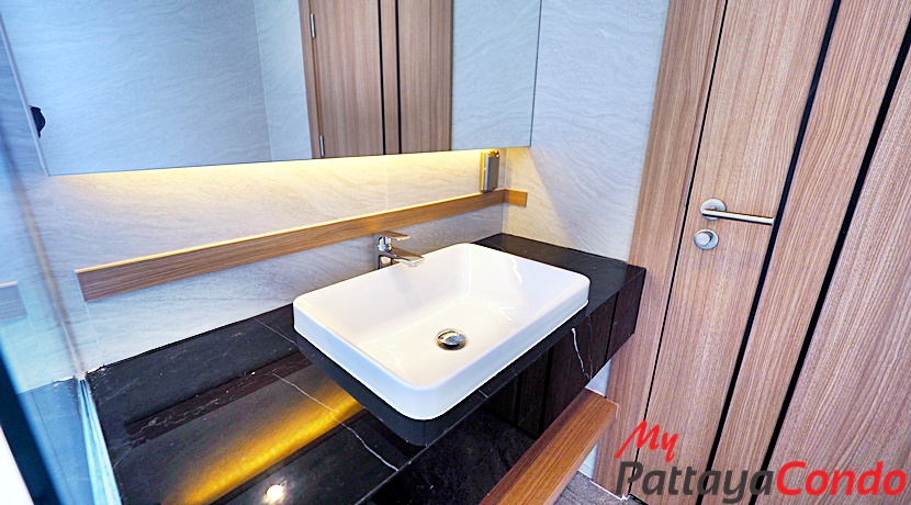 Cetus Beachfront Condo Pattaya For Sale - CETUS04-26