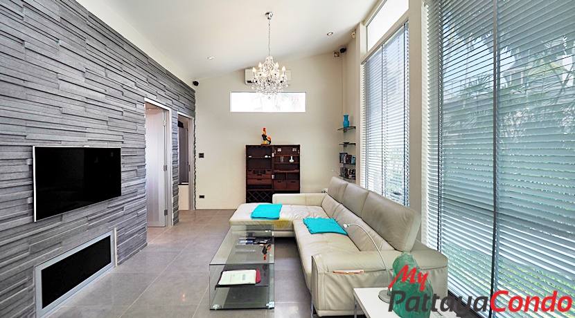 Boutique Garden Pool Villas Jomtien House For Sale - HJCTD01