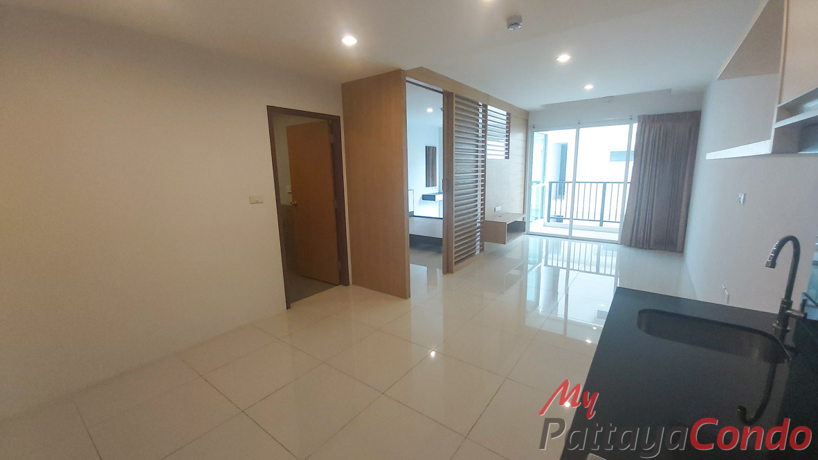 Diamond Suites Resort Pattaya Condo For Sale - DS13