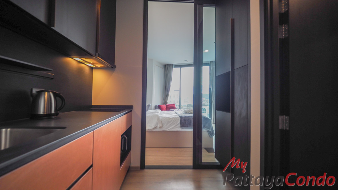 Edge Central Pattaya Condo For Sale - EDGE04