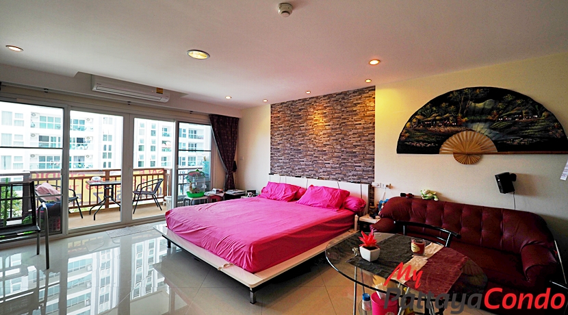 Emerald Palace Condominium Pattaya For Sale - EMP01