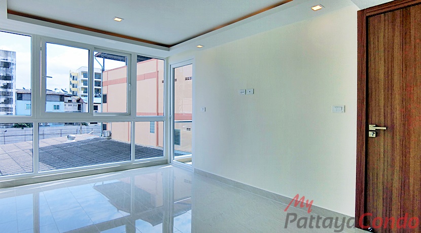 Grand Avenue Residence Pattaya Condo For Sale - GRAND109
