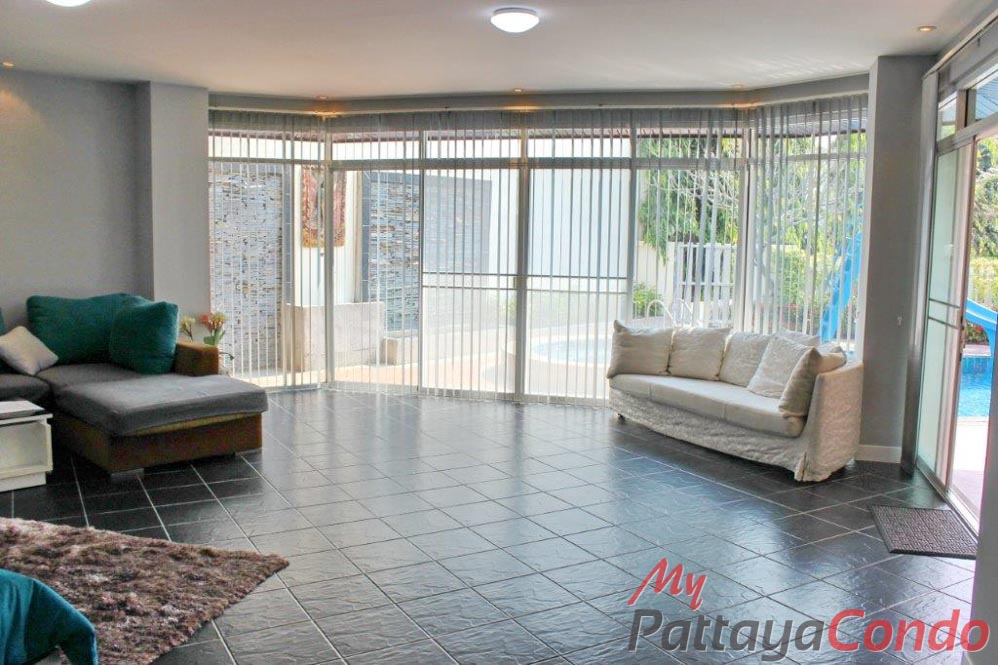 Green Field Villas 3 East Pattaya House For Sale - HEGF302-28
