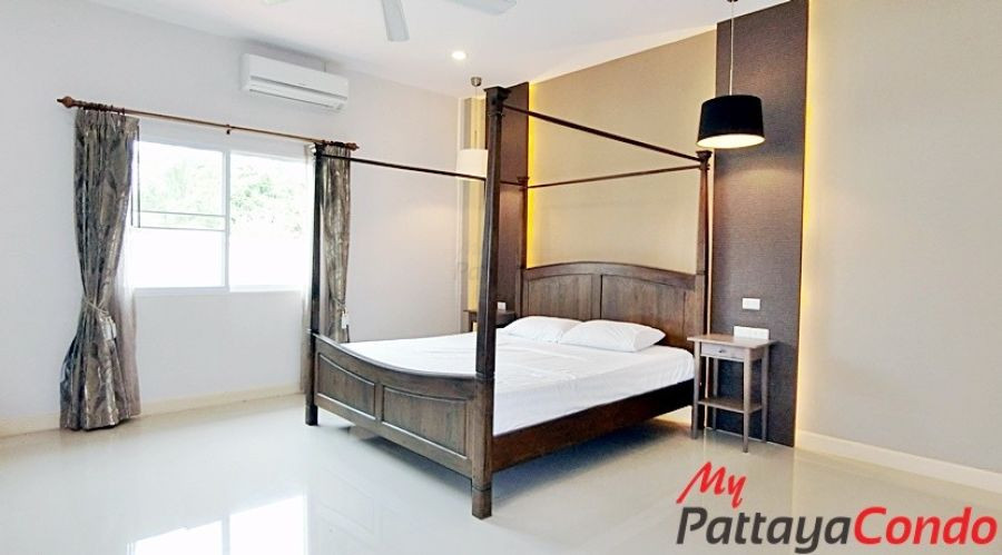 Impress House Village East Pattaya House For Sale - HEIS01