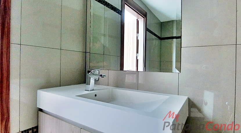 Laguna Beach Resort 2 Jomtien Pattaya Condo For Sale - LBR2J09