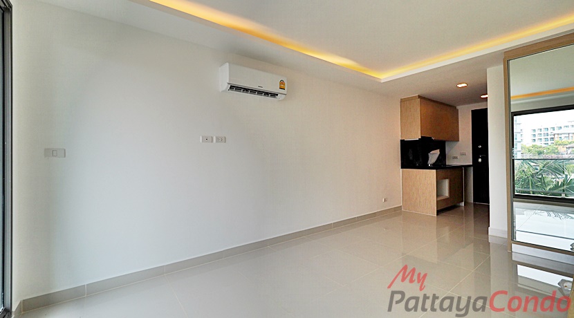 Laguna Beach Resort 3 The Maldives Pattaya Condo For Sale - LBR3M15-0