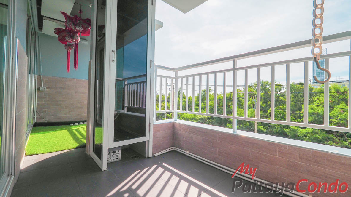 Lumpini Park Beach Jomtien Condo For Sale - LPN15
