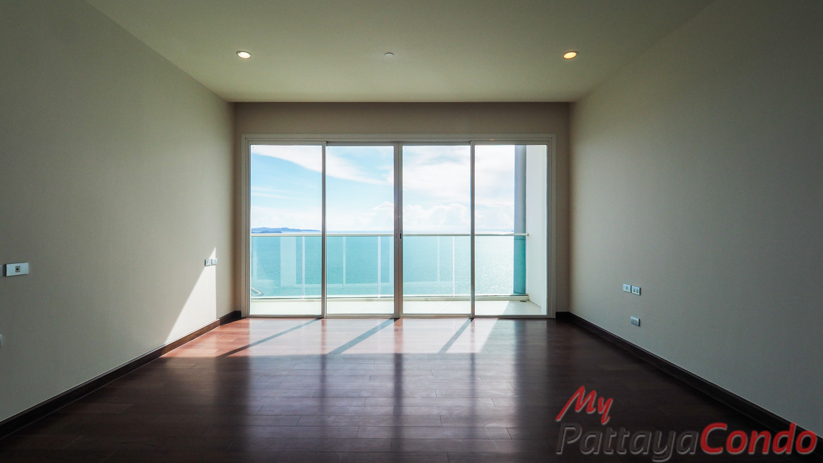 Movenpick White Sand Beach Condo Pattaya For Sale - MWS04