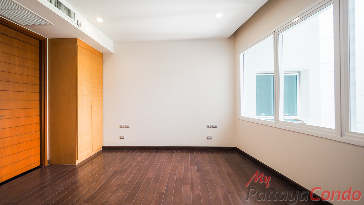 Movenpick White Sand Beach Condo Pattaya For Sale - MWS04
