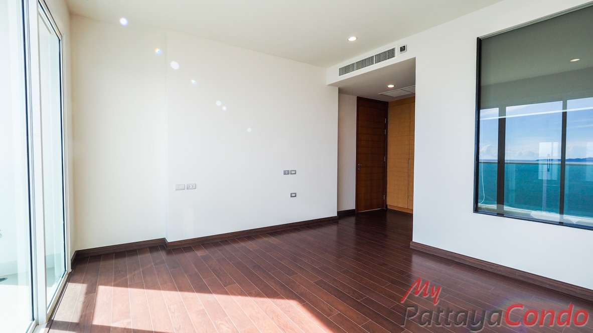 Movenpick White Sand Beach Condo Pattaya For Sale - MWS04-30