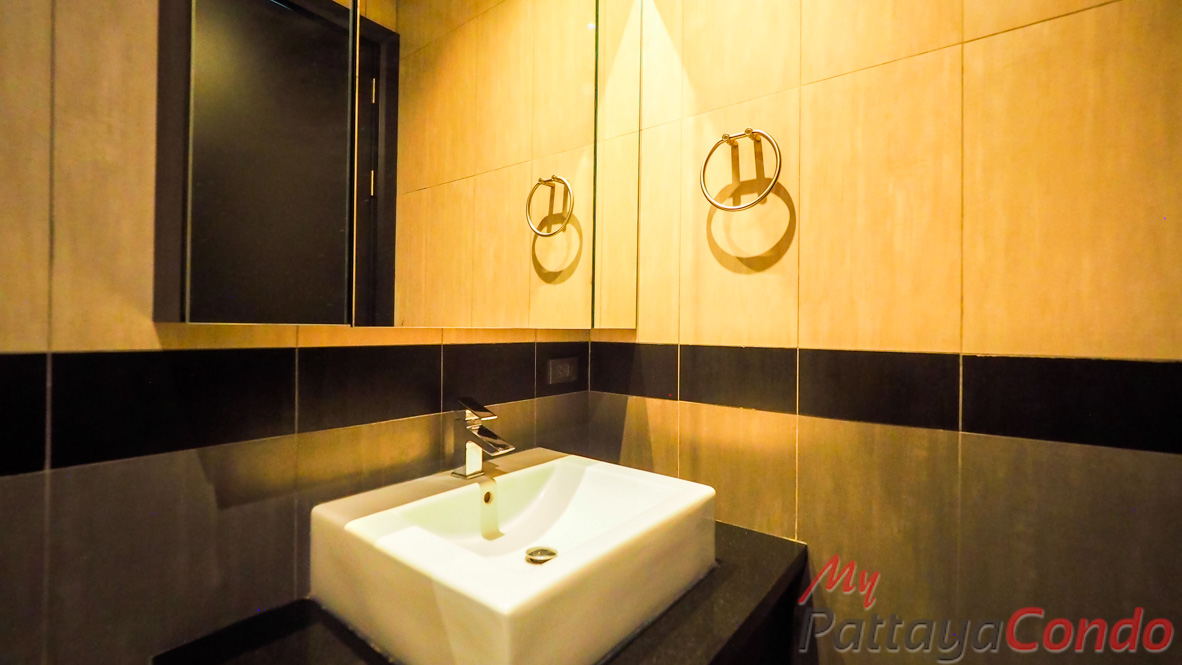 Palm Oasis Pool Villa Pattaya House For Sale - HJPO01