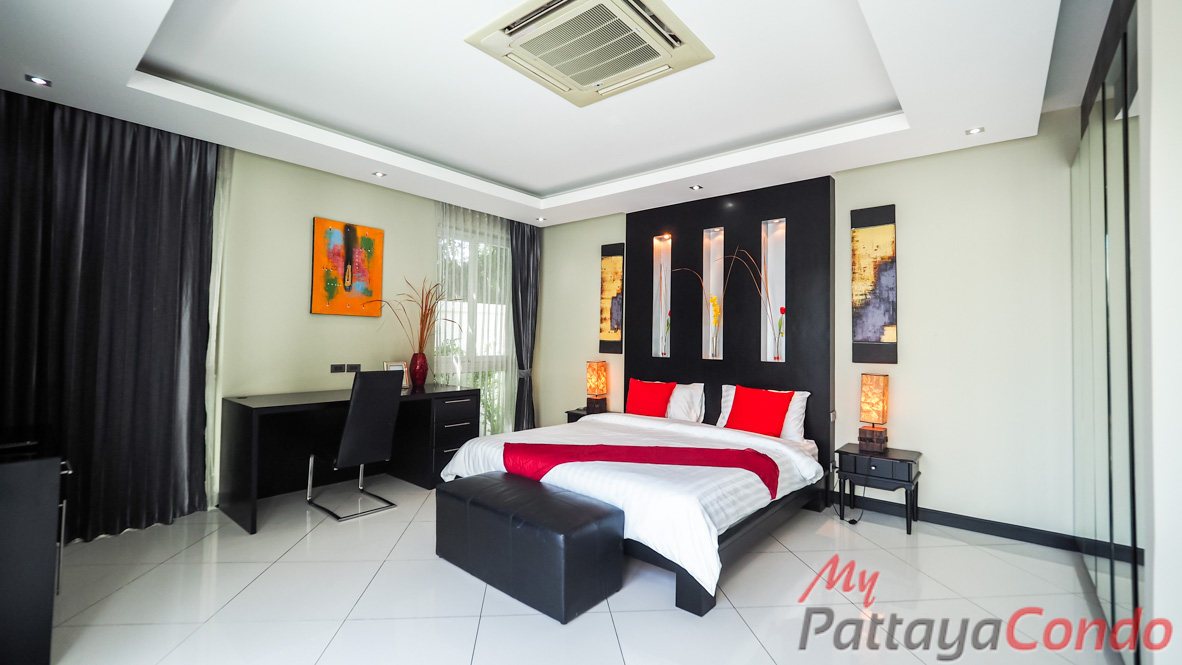 Palm Oasis Pool Villa Pattaya House For Sale - HJPO01