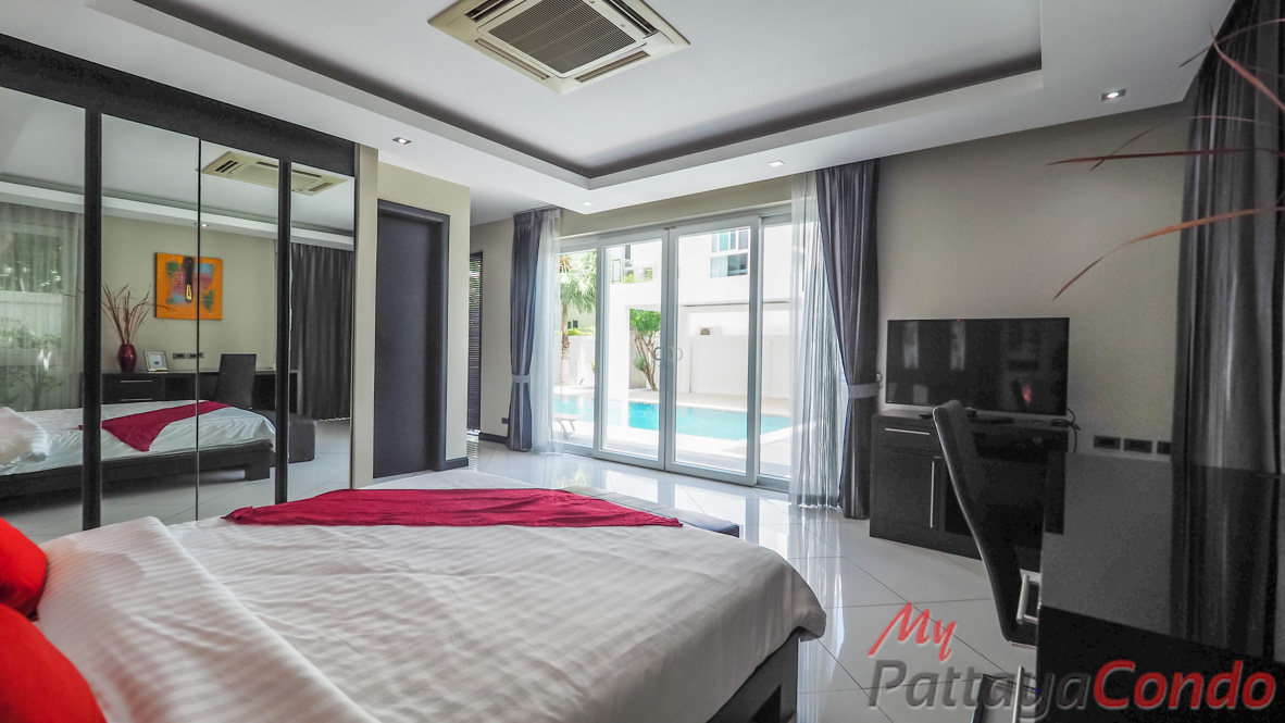 Palm Oasis Pool Villa Pattaya House For Sale - HJPO01