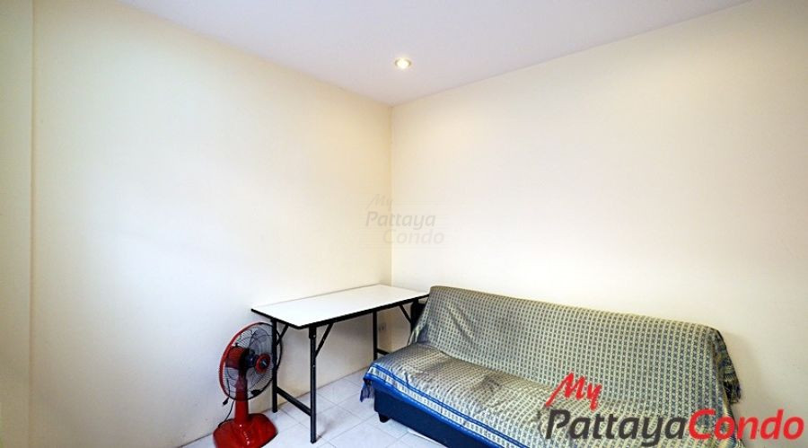 Paradise Villa 3 Village East Pattaya House For Sale - HEPRV301
