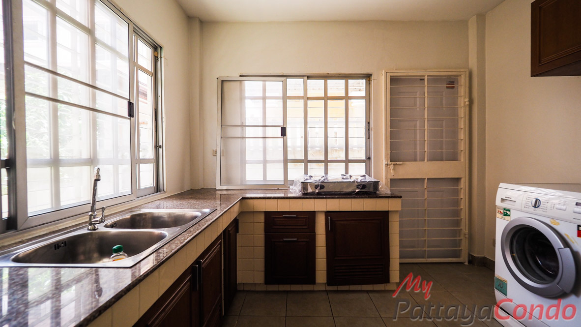 Park Avenue Pattaya House For Sale - HNPA01