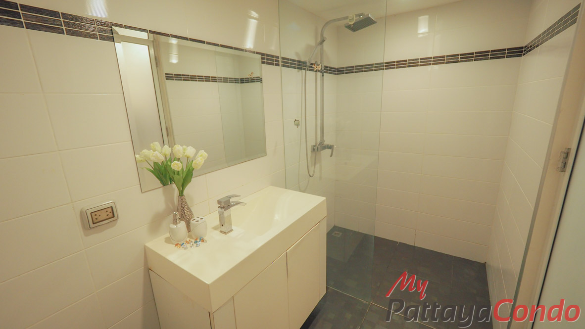 Park Royal 2 Pattaya Condo For Sale - PARK2R09