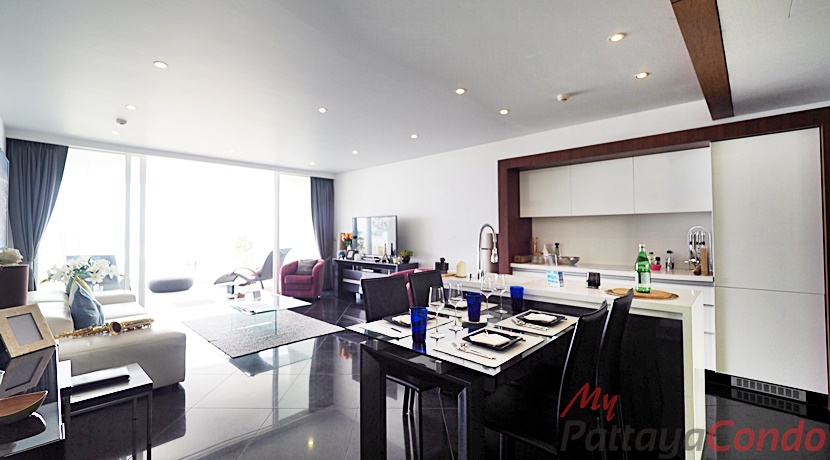 Pure Na-Jomtien Beachfront Condo Pattaya For Sale - PURE02