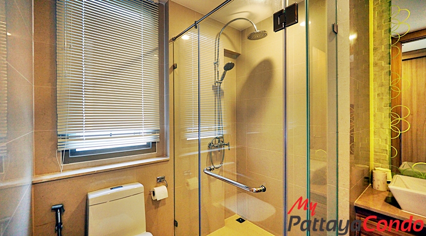 Riviera Wong Amat Condo For Sale - RW09