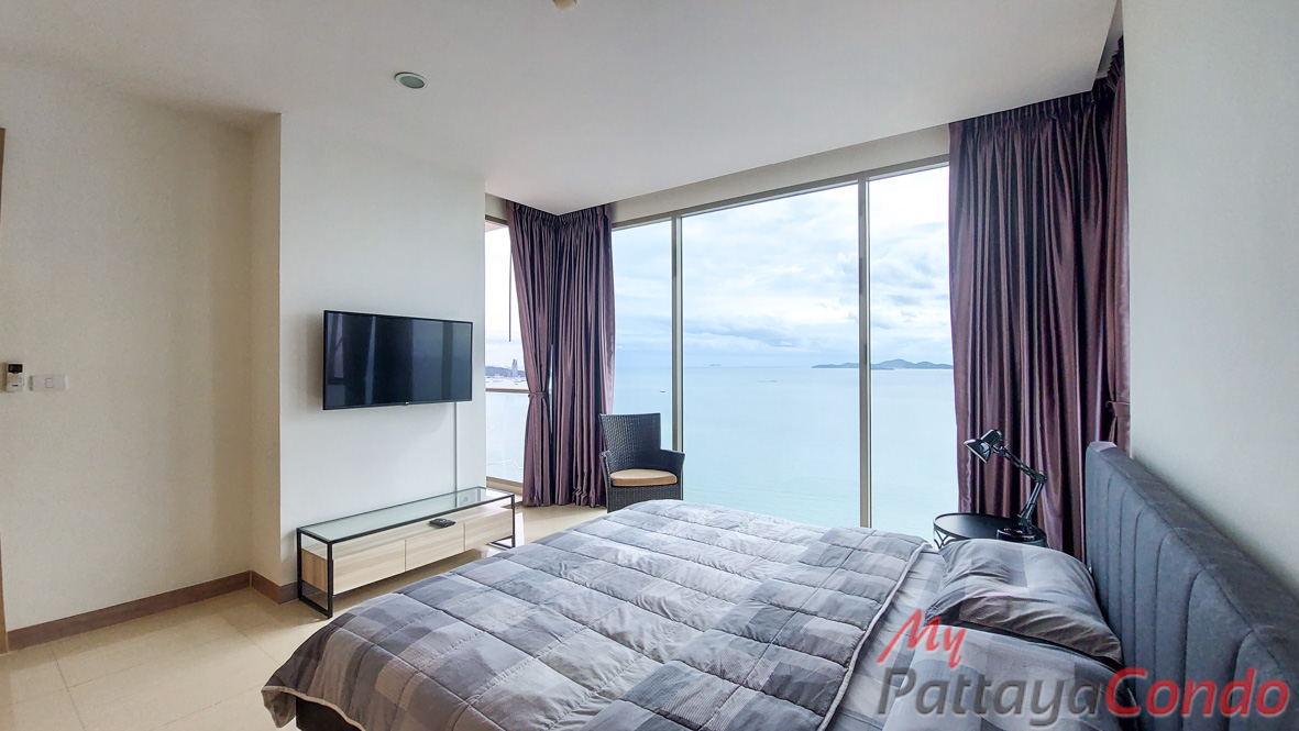 Riviera Wong Amat Condo For Sale - RW38