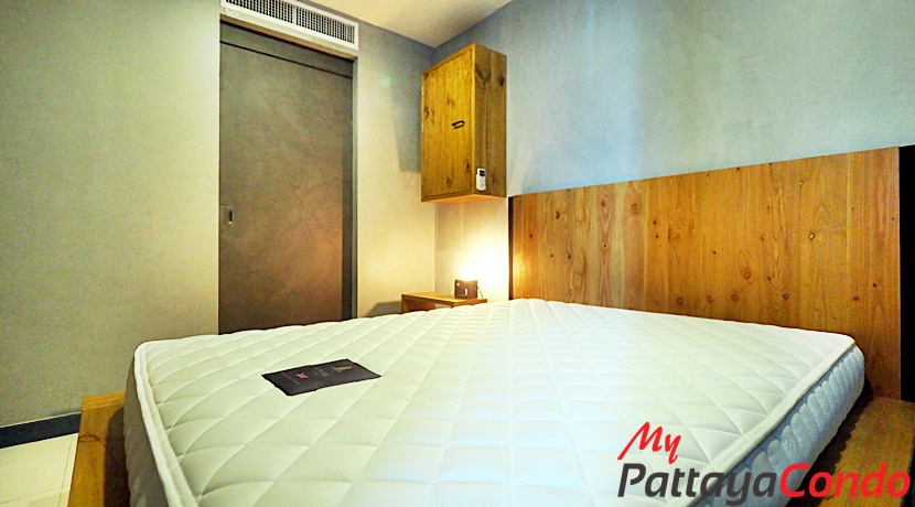 Riviera Wong Amat Condo For Sale - RW37