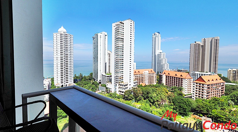 Riviera Wong Amat Condo For Sale - RW37