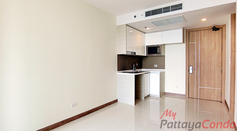 Riviera Wong Amat Condo For Sale - RW52