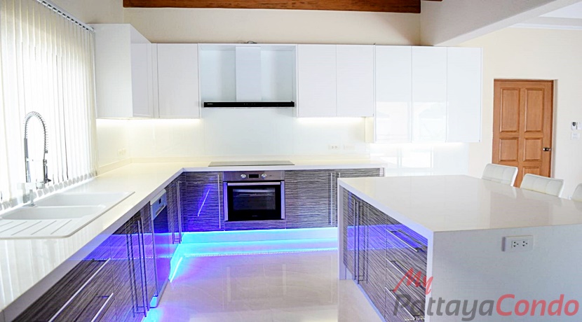Santa Maria East Pattaya Pool Villa For Sale - HESM02-7
