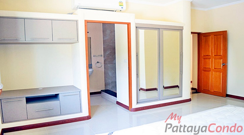 Santa Maria East Pattaya Pool Villa For Sale - HESM02-11
