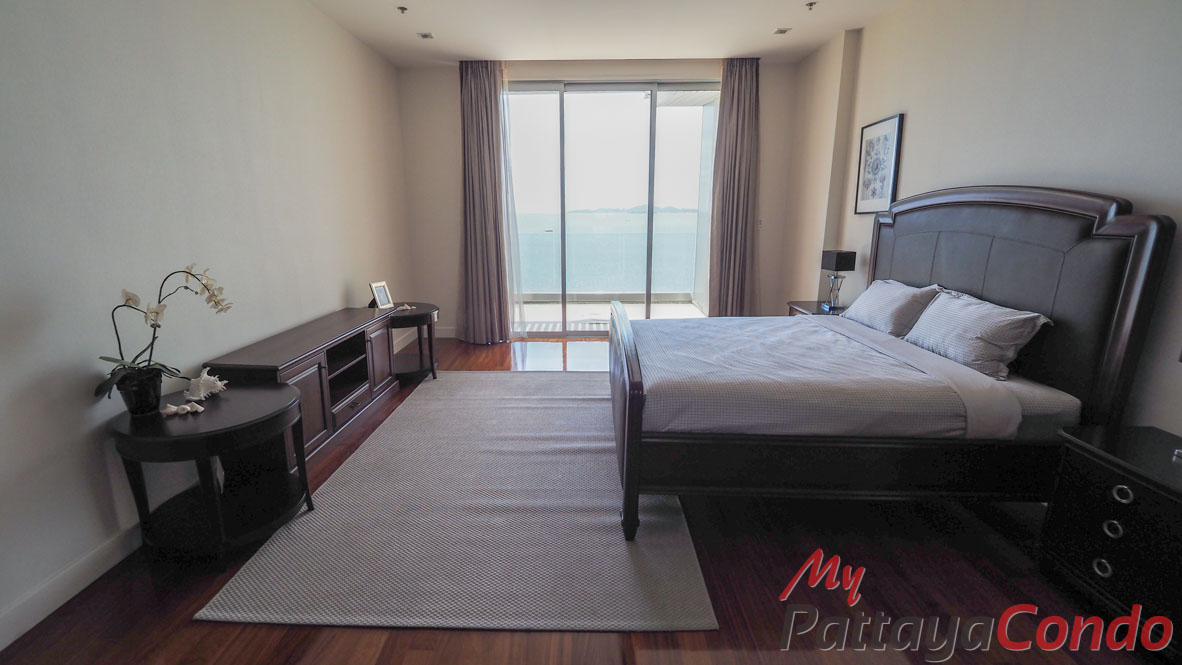 The Cove Pattaya Condo For Sale - COVE03