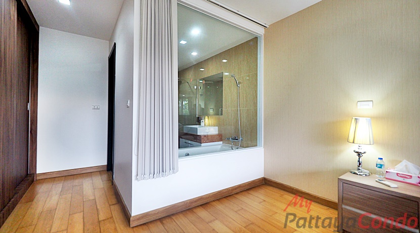 Elegance Cosy Beach Condo For Sale - ELEGA05