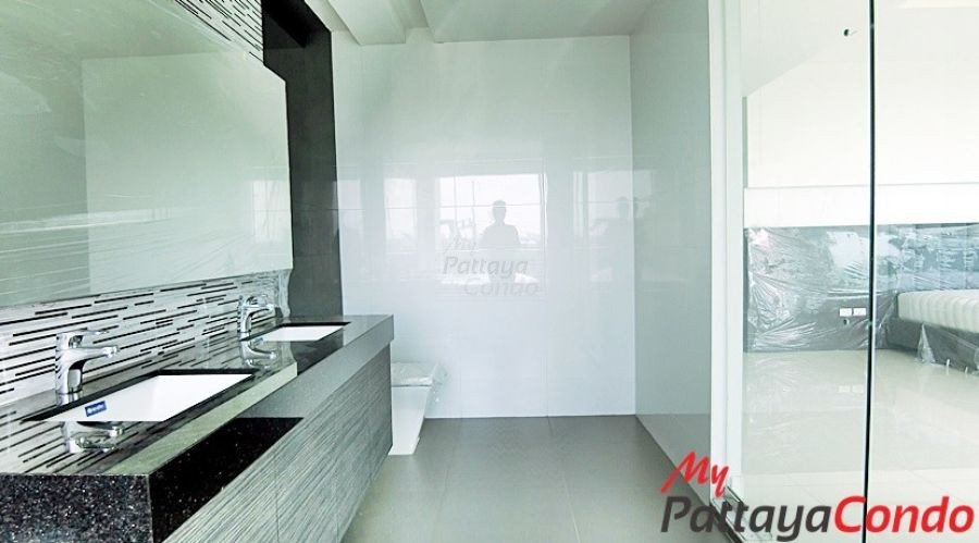 The Grand Paradise Villa East Pattaya Pool Villa For Sale - HEGPV01-12