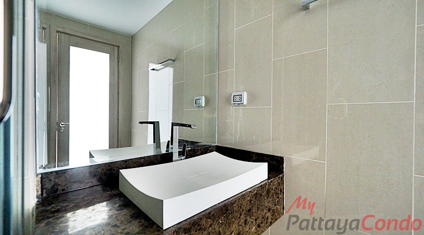 The Peak Towers Pattaya Condo For Sale - PEAKT45-8