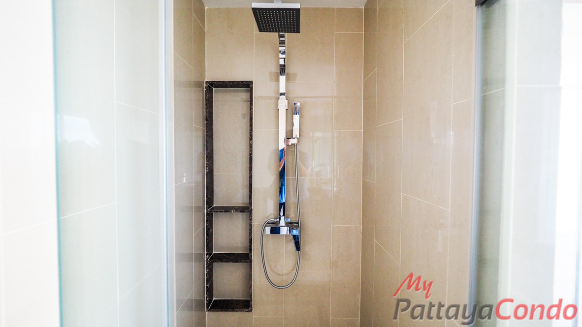 The Peak Towers Pattaya Condo For Sale - PEAKT60