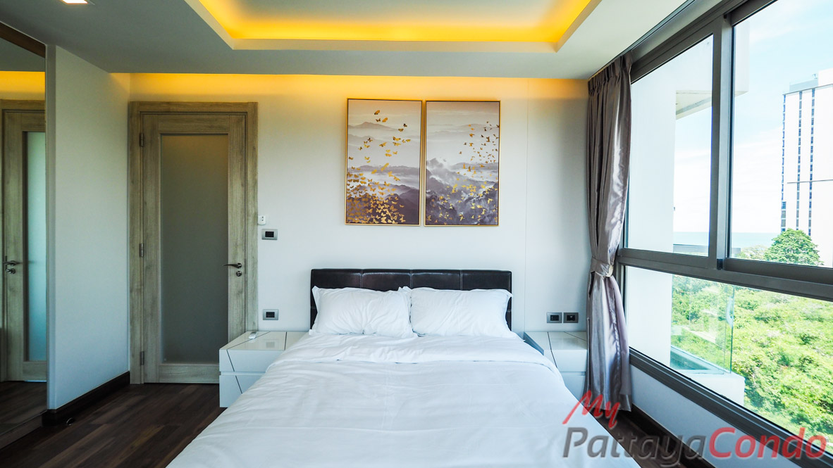 The Peak Towers Pattaya Condo For Sale - PEAKT51