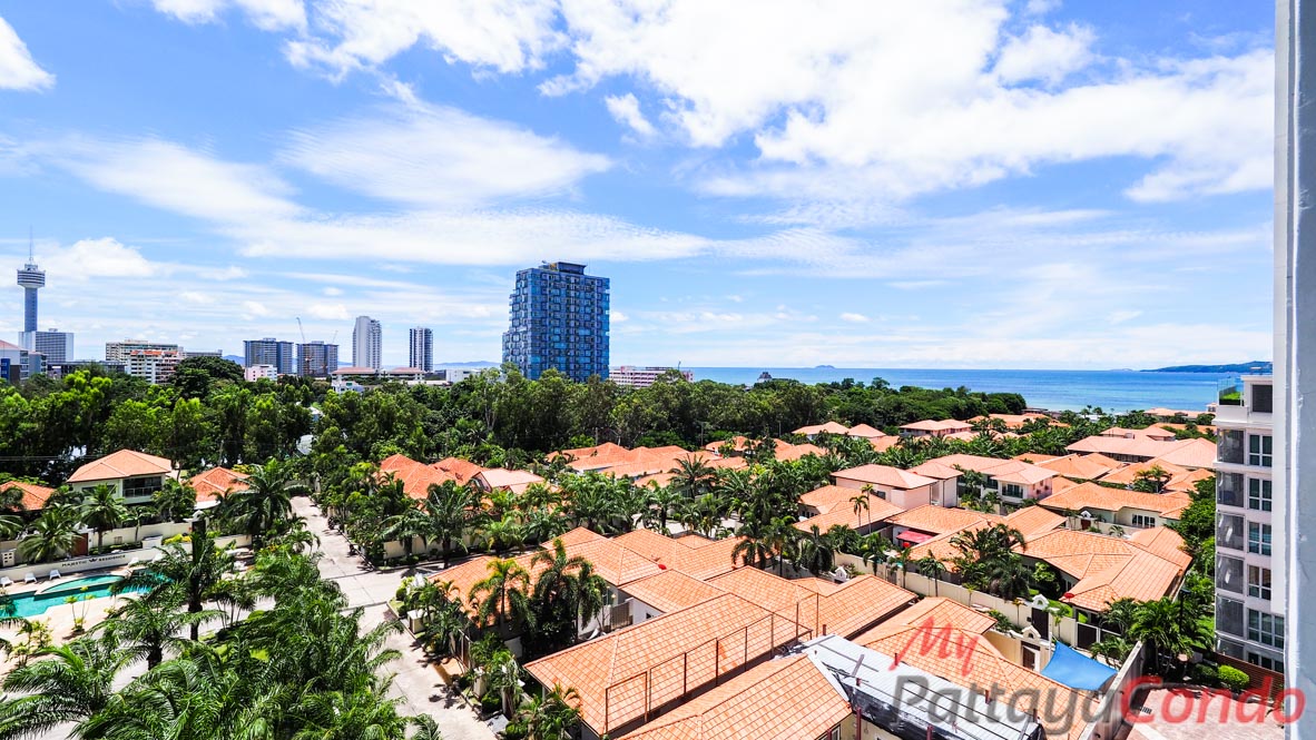 The Peak Towers Pattaya Condo For Sale - PEAKT62