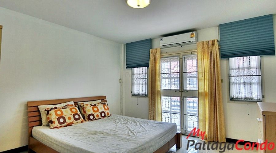 Sub Sombat Village Central Pattaya Townhouse For Sale - HCSS03-6