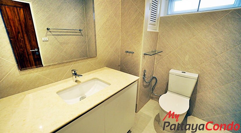 Beverly Hills Village Pattaya Townhouse For Sale - HP0003-10