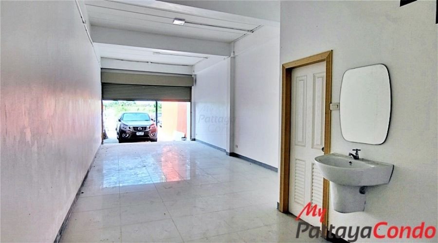 Private Townhouse Huay Yai Pattaya For Sale - HE0008