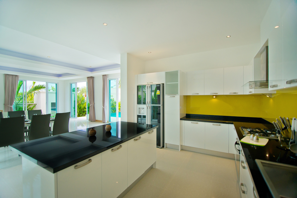 The Vineyard Phase 3 East Pattaya Pool Villa For Sale - HEVY302